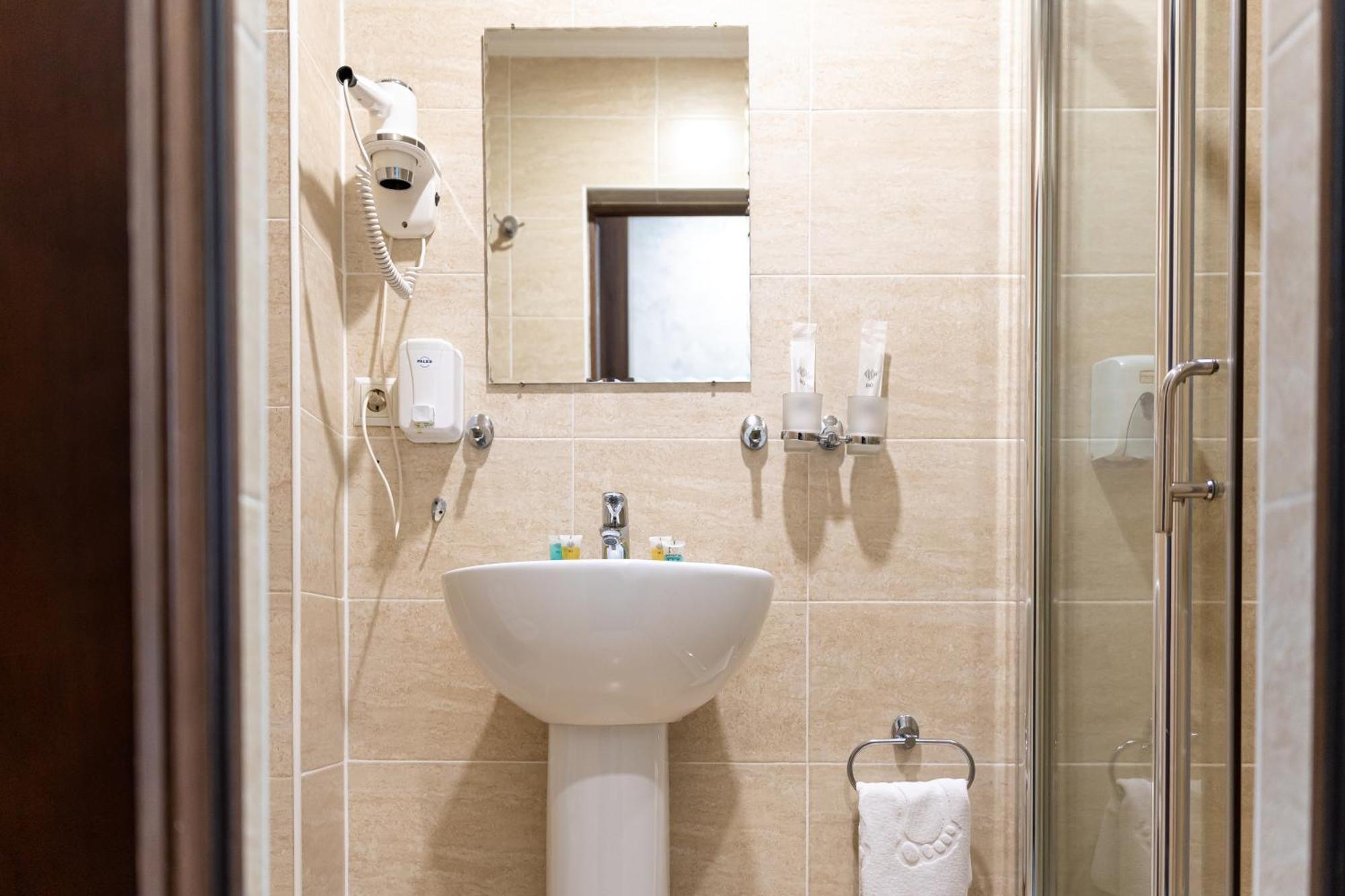 Mildom Express Almaty Exterior foto
