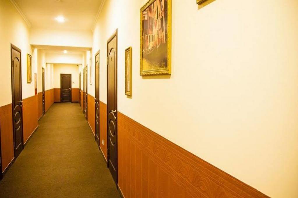 Mildom Express Almaty Exterior foto